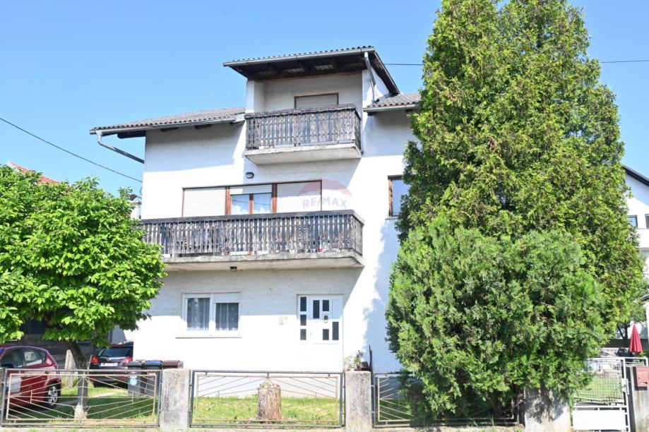 Zagreb, Sesvetski Kraljevec, kuća s 3 stana, blizina sadržaja (prodaja)