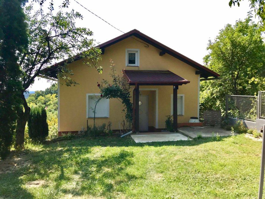 Zagreb (Vugrovec Donji) vikendica 70 m2 + okućnica 850 m2 prodaja