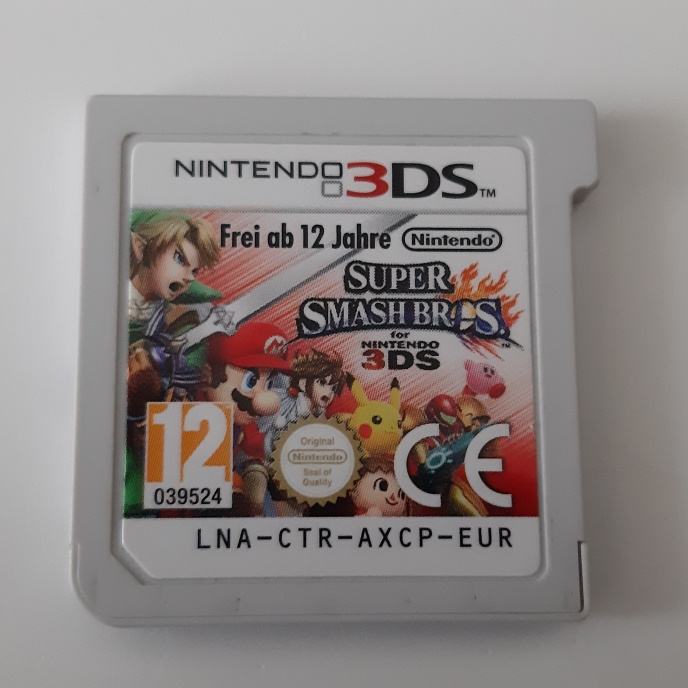 Super Smash Bros za 3DS, u odličnom stanju, bez kutije