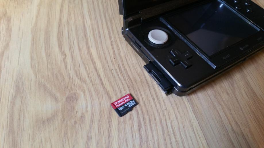 Nintendo 3DS homebrew i custom firmware