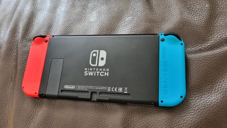 Nintendo Switch Console Red & Blue JoyCon HAD