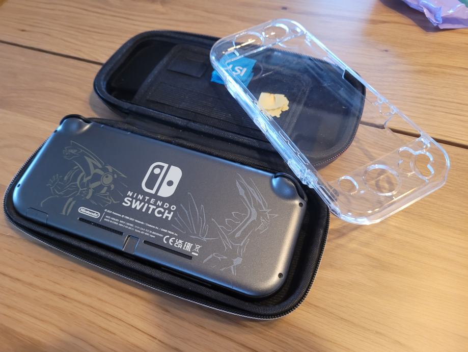 Nintendo SWITCH LITE POKEMON EDITION + 64GB card + torbica + case