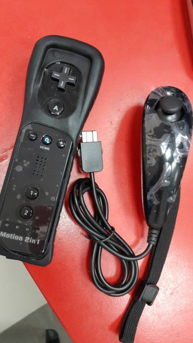 Nintendo Wii Remote+MotionPlus ugrađen+ Nunchak,novo!!