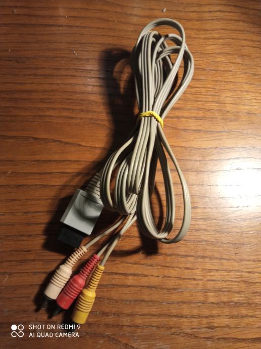 Nintendo WIi strujni adapter i av kabel