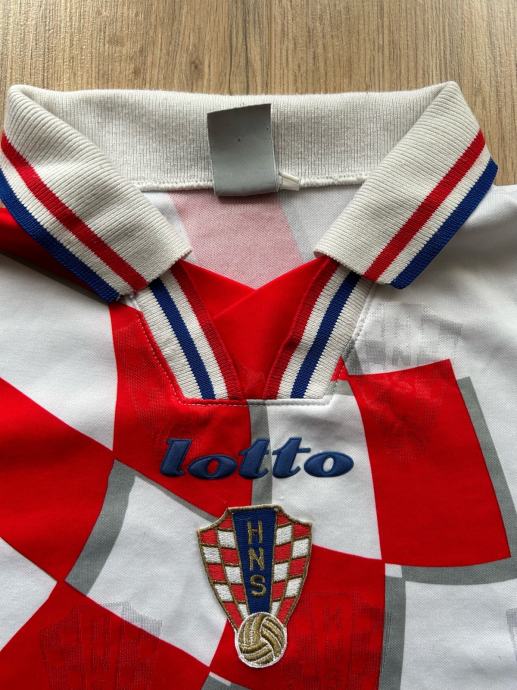 Dres hrvatske nogometne reprezentacije 1998. domaći original Lotto
