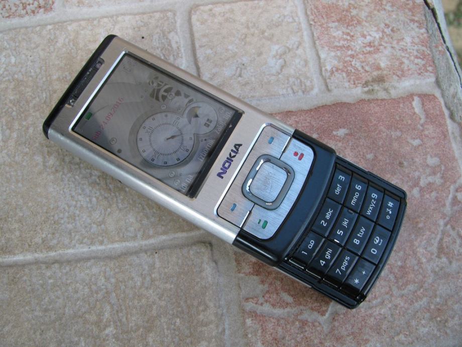 Nokia 6500s -klizni -  vrhunski očuvan