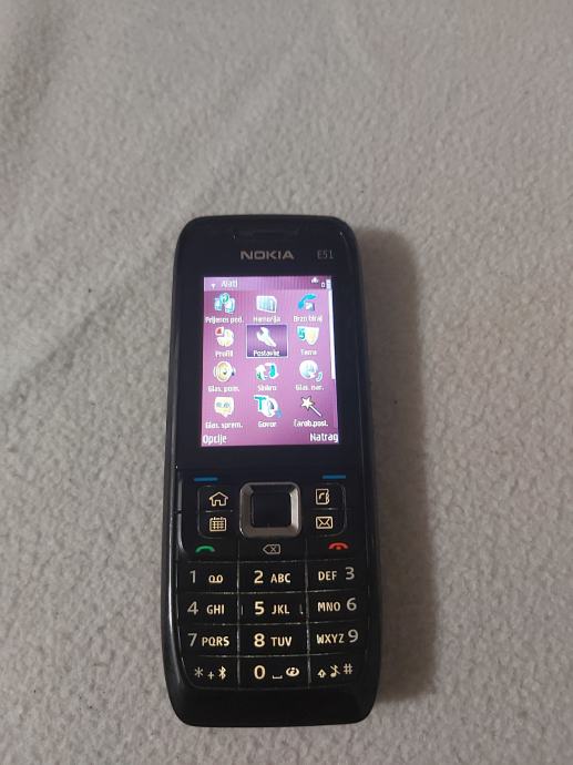 Nokia e51 crna sve nreze