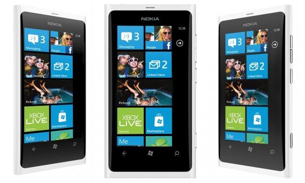 Nokia Lumia 900 (WHITE)