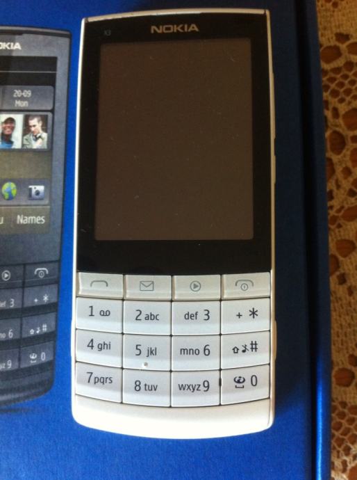 Nokia X3-02 touch & type