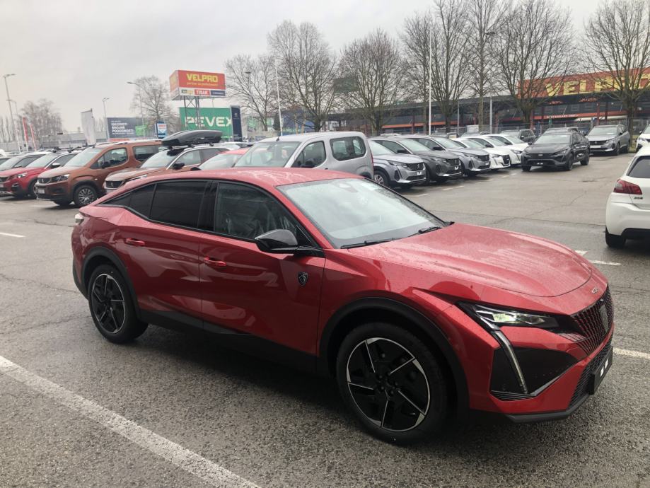 Peugeot 408 GT 1 2 PURETECH 130 EAT8 Automatik 2023 God peugeot-408-gt-1-2-puretech-130-eat8-automatik-2023-god