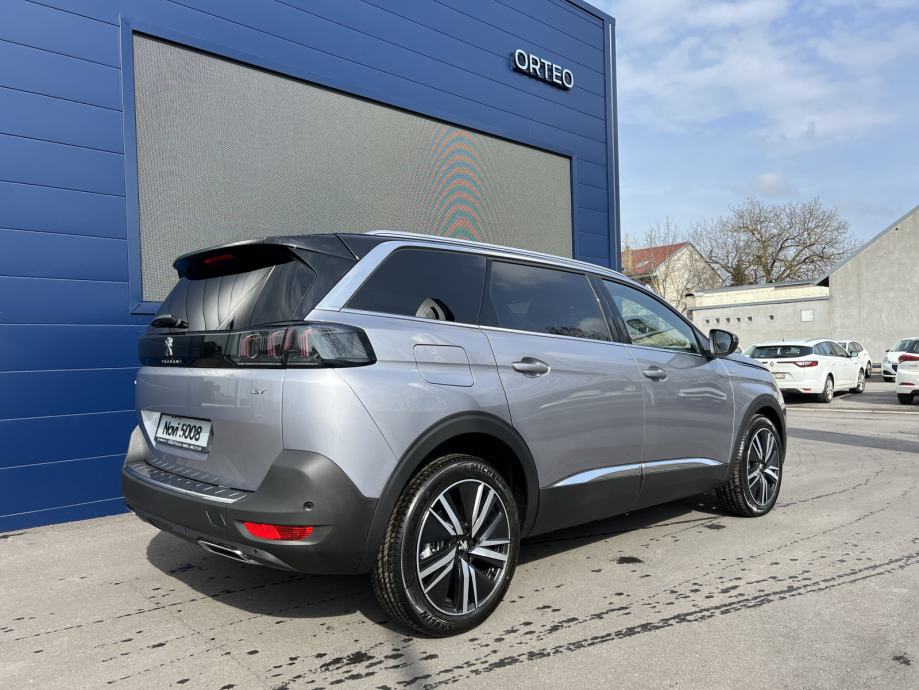 Peugeot 5008 GT PACK 2,0 BlueHDi 180 EAT8, 2022 god.