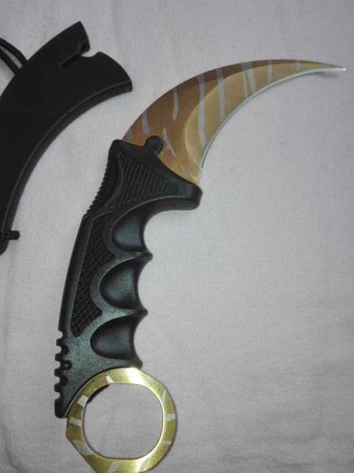 Csgo knife Tiger teeth