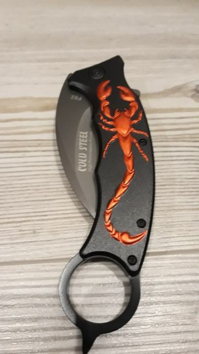 Nož Scorpion
