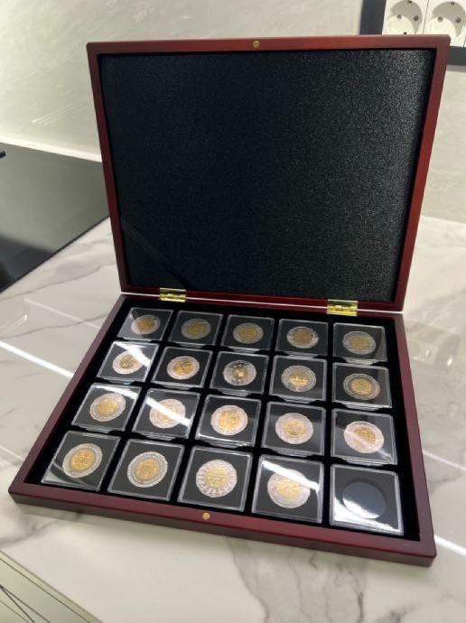 Prodajem set svih 19 kovanica koje su izdane(UNC kvalitete) od 25 kuna