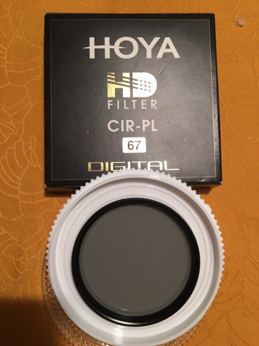 HOYA filter polarizator circularni 67 mm