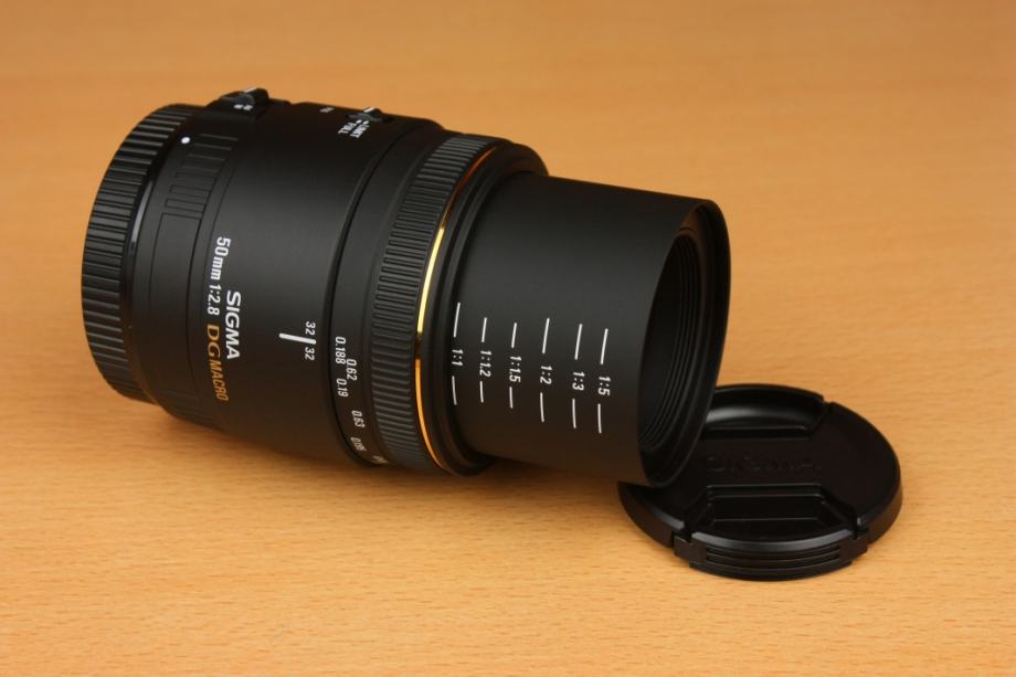 50mm F2.8 EX DG Macro za Canona