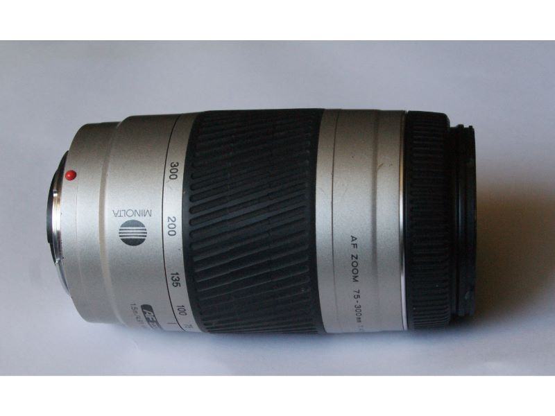 Objectif Zoom Minolta/Sony Alpha 75-300mm F/4.5-5.6 - Monture A - Occasion Bon état