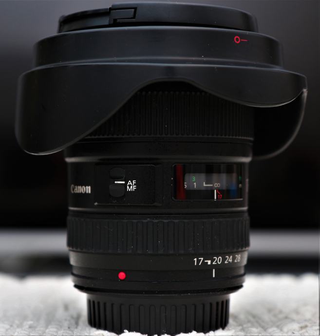 Canon 1740mm f/4L USM + Canon EW83E