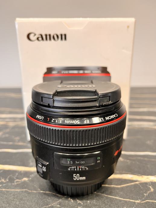 Canon EF 50mm F / 1.2L USM Standard Lens