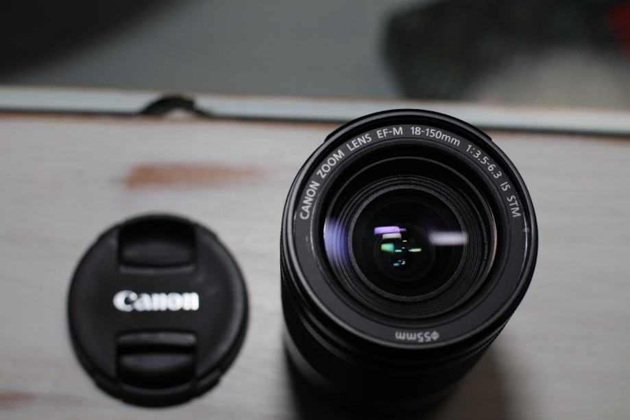 Canon Zoom lens efm 18150mm 3.5f