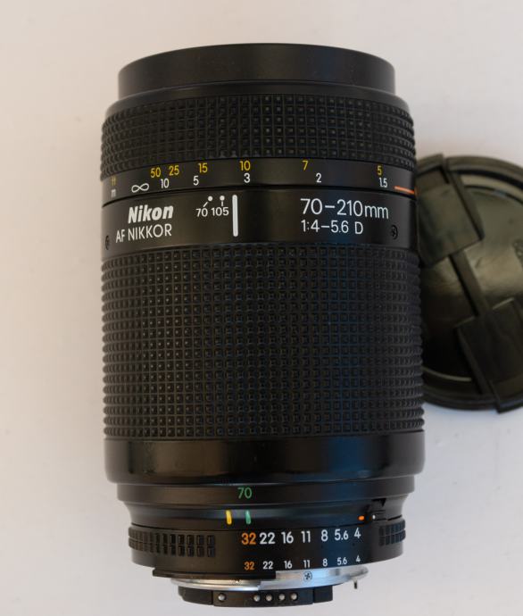 Objectif Sigma UC Zoom 70-210mm F/4-5,6 - Monture Nikon AF - Avec Filtre