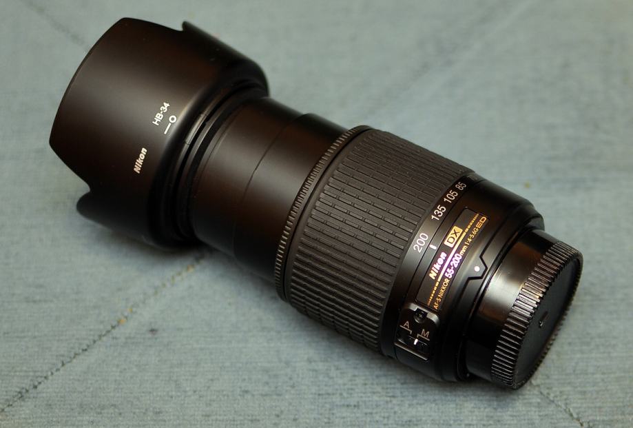 Nikkor AF-S DX Zoom-Nikkor 55-200mm f/4-5.6G ED + sjenilo