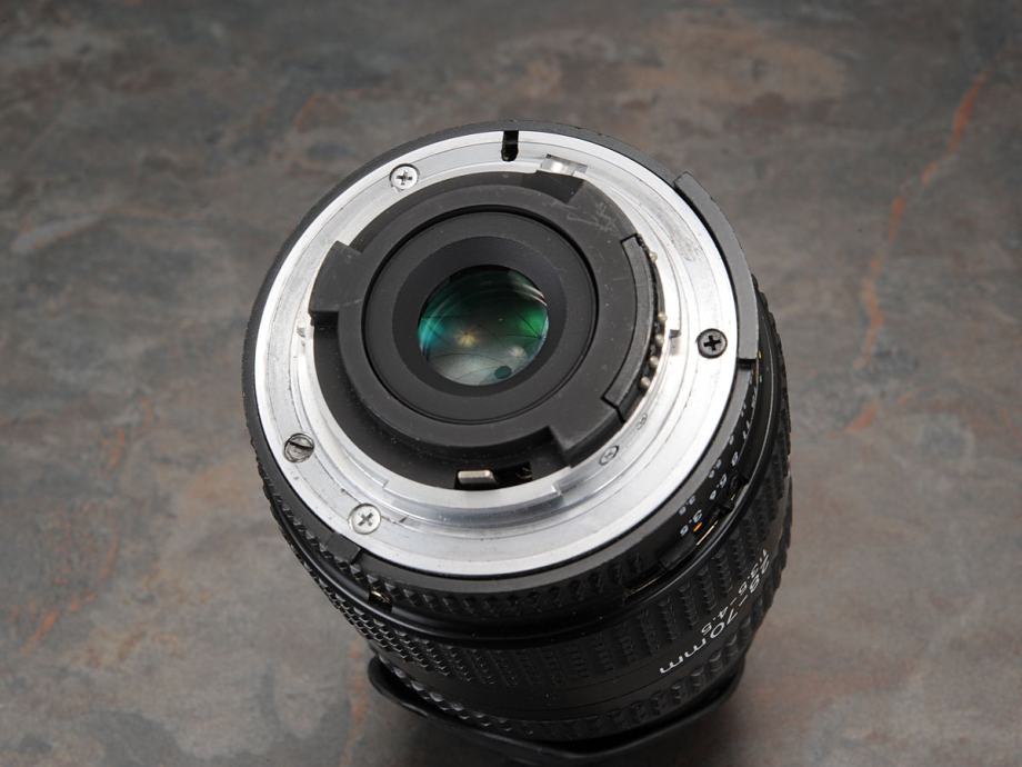 Nikon Nikkor AF D 28-70 mm F/3.5-4.5 AF-D AF