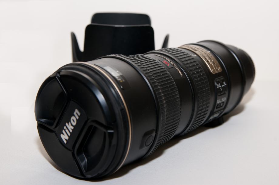 P/M Nikon 70-200 f2.8 VR
