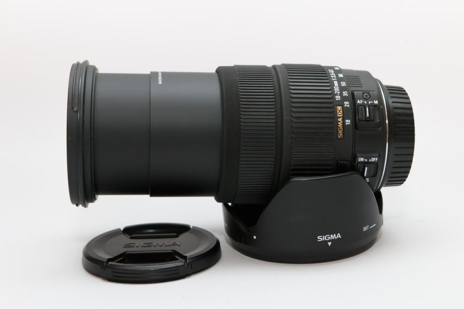 Sigma 18-200mm 1:3,5-6,3 DC OS Canon