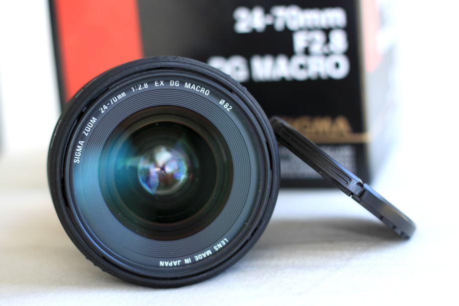 Sigma 24-70mm F2.8 DG EX macro - Canon mount