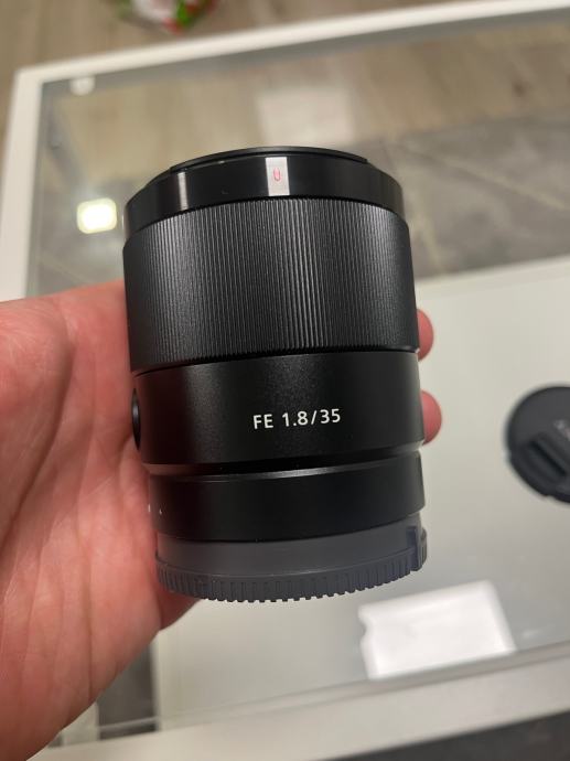 Sony 35mm 1.8