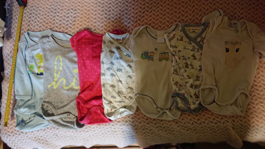 Razna odjeća za bebu, bodi, tutice, vreća za spavanje, kapice, cipele