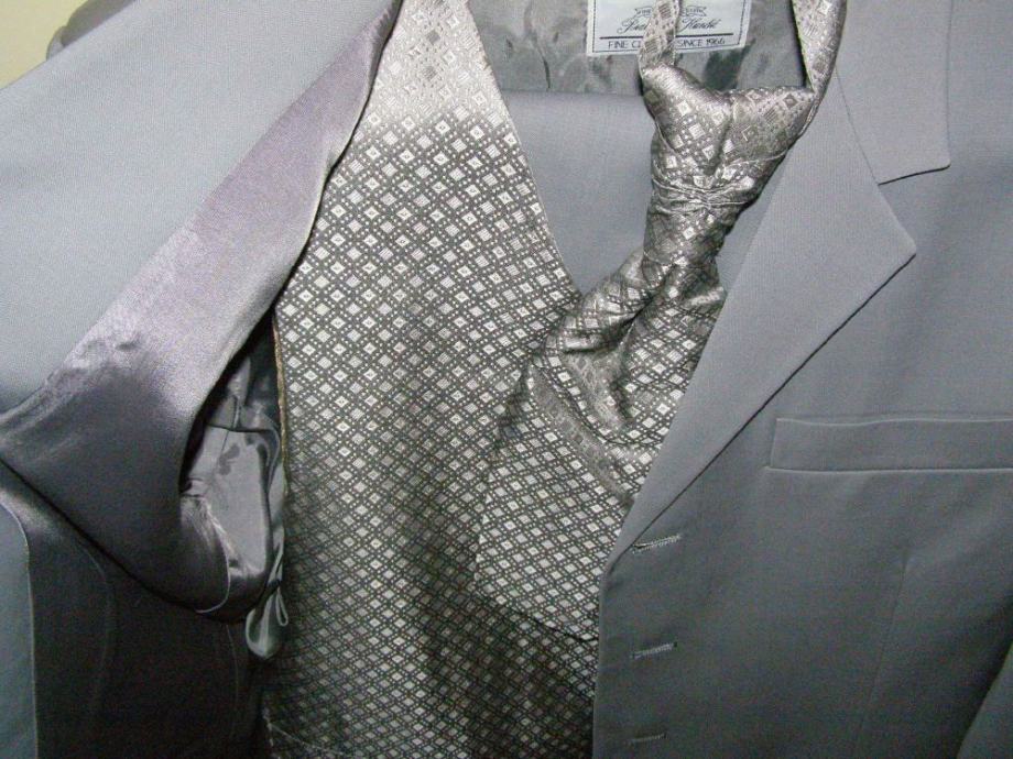 Odijelo svečano, moderno (Branimir) Vel. 50 siva boja