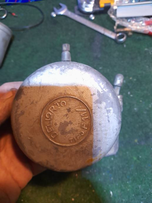 Delorto karburator za motor