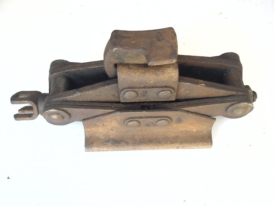 DIZALICA ZA ZASTAVU 616 OLDTIMER KAMION