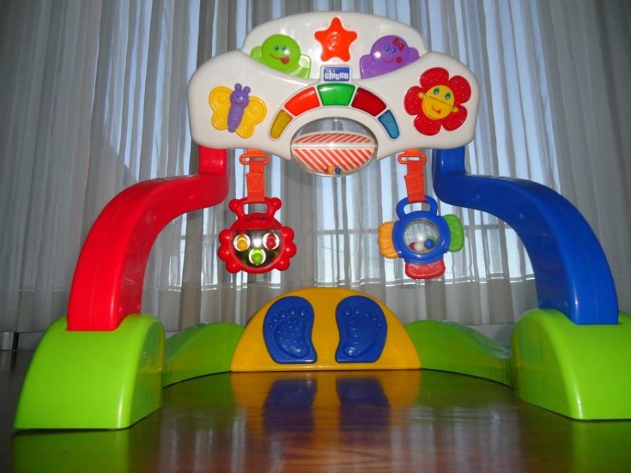 Chicco Baby Gym Duo Fitnes centar kao NOVO