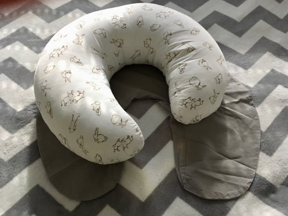Ikea jastuk za dojenje