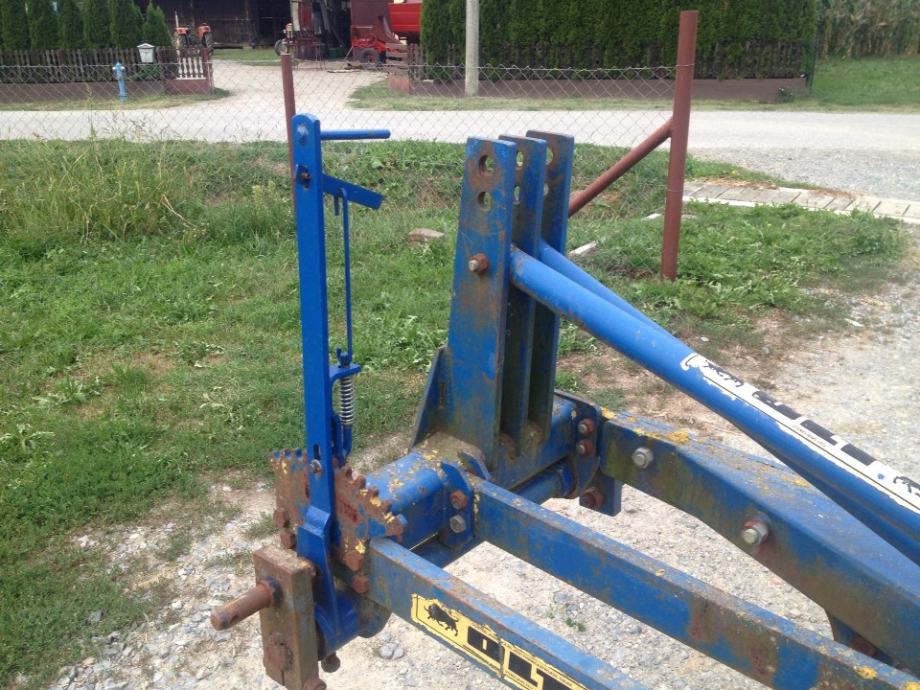Plug Posavac Trobrazni plug OLT Posavac 3.35 14