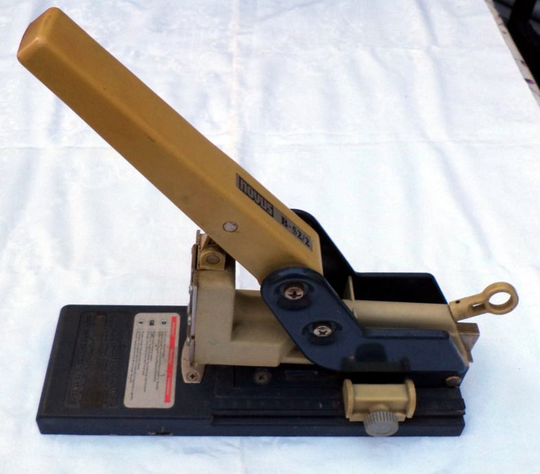 Ručna klamerica za papir Novus B52-2