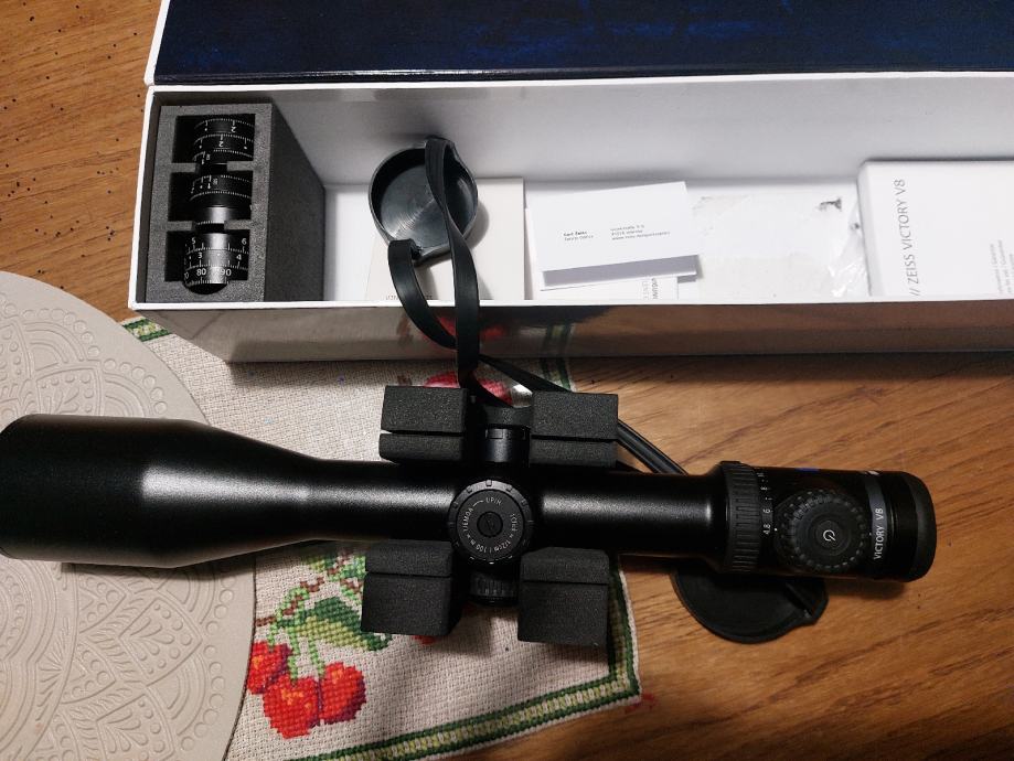 opticki ciljnik Zeiss V8 4.8-35x60