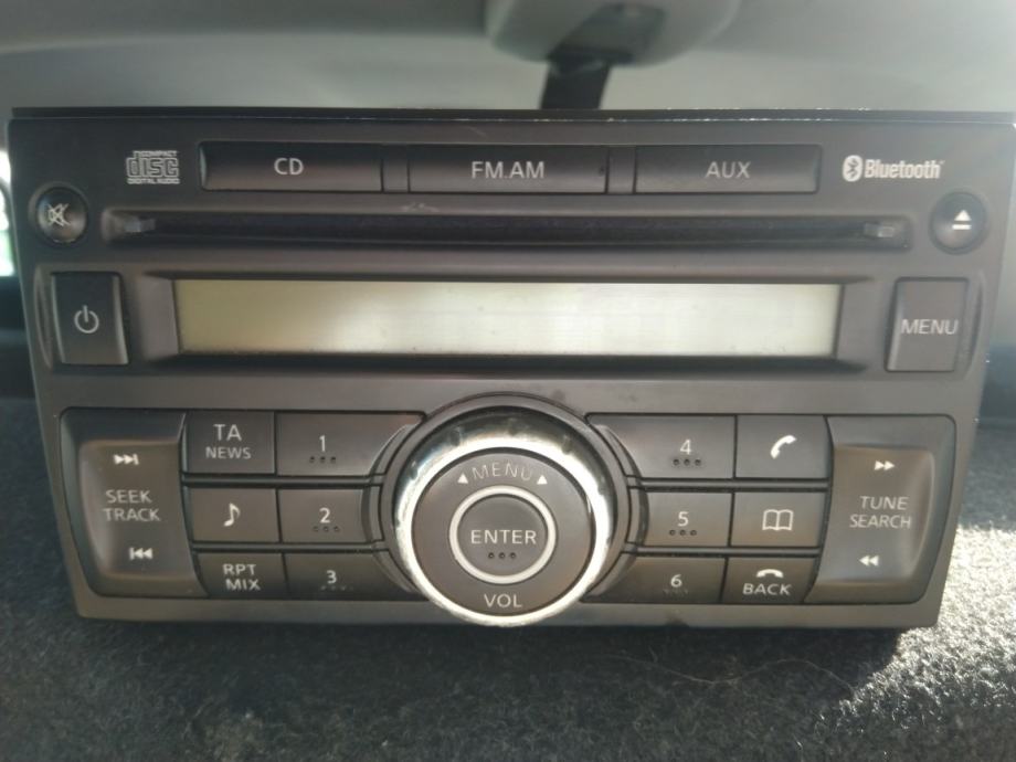 Nissan Qashqai original radio bluetooth