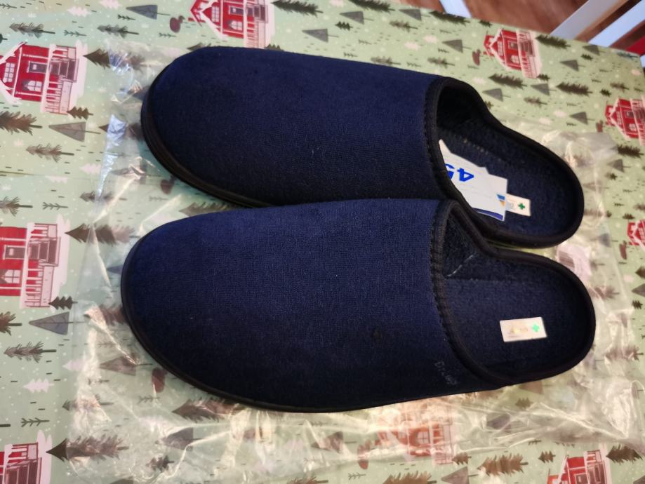 Dr Luigi muške papuče nove
