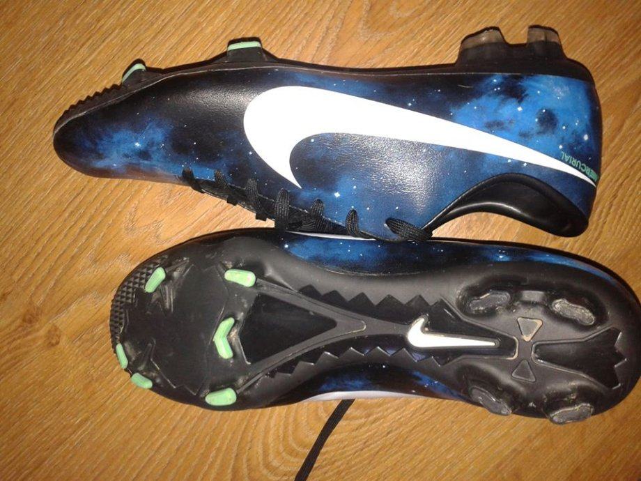 nike mercurial victory ix