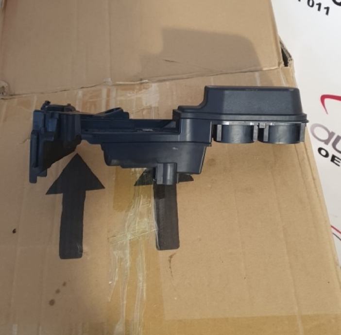 Bmw G30 G32 G11 X3 G01 Batt Voltage Jump Start Terminal Point 9339825