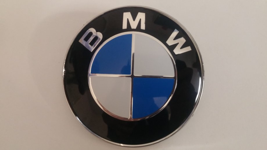  BMW  ZNAK ZA HAUBU 82mm NOVI 82 mm