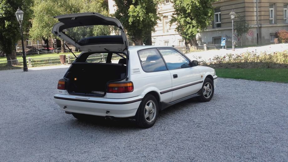 Plinski podizači TOYOTA Corolla Hatchback 1990.