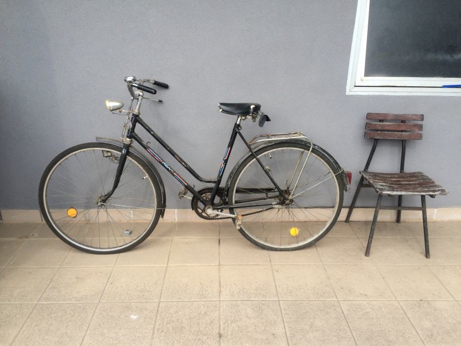 Stari ženski bicikl marke Rog - oldtimer - retro