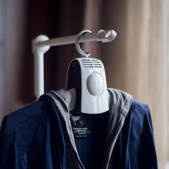 Električna vješalica za sušenje odjeće i obuće