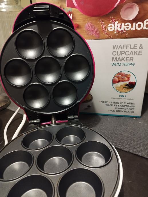 Aparat Gorenje za muffine i waffle