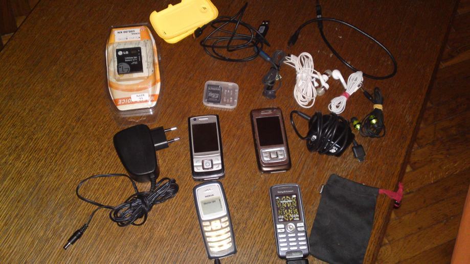 Lot mobitela i opreme